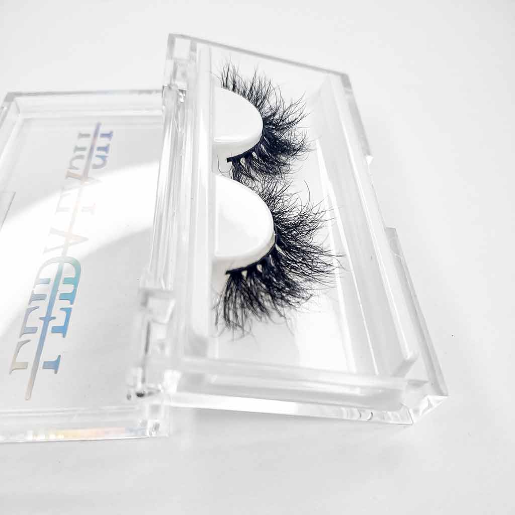 Rebel-mink-eyelashes-insdie-case-with-side-view-to-show-fluffyness-18mm-in-lenght